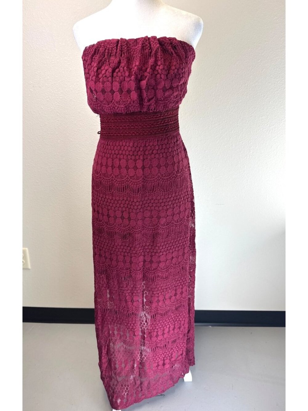 Vanity Vintage Y2K Crochet Strapless Midi Burgundy Boho Dress Size Small